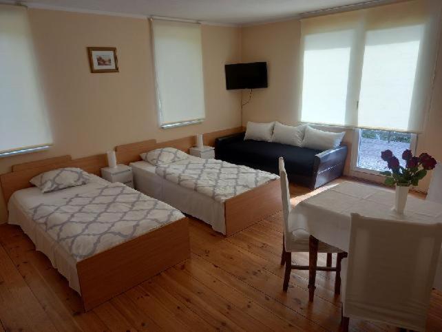 Rooms Noclegi Bytyn Экстерьер фото
